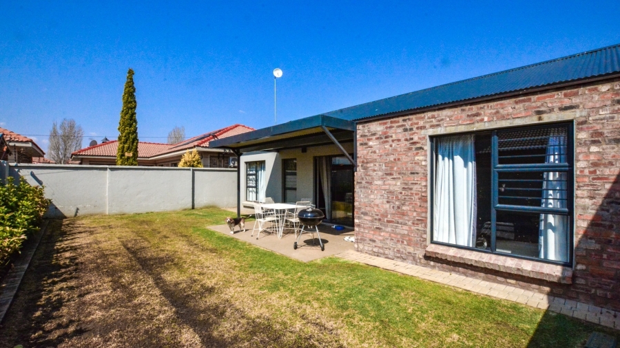 3 Bedroom Property for Sale in Grimbeeck Park North West